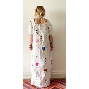 Vintage Handmade Floral Embroidered Crocheted Mexican Wedding Maxi Dress M